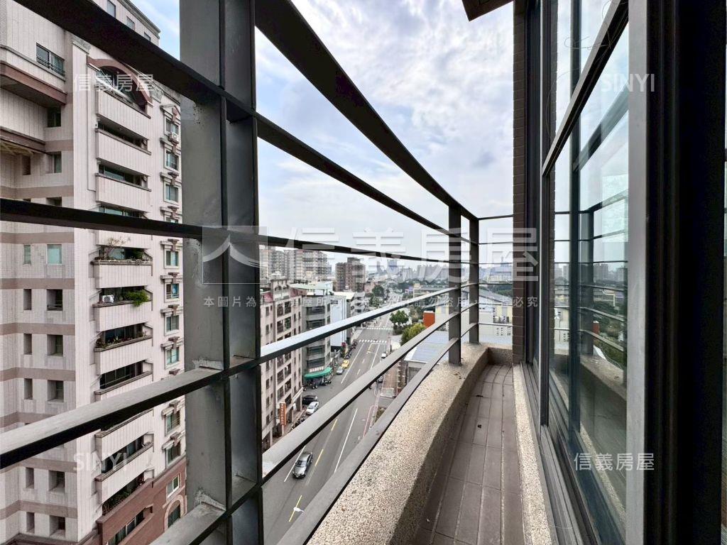 近綠園道自在琉璃四房平車房屋室內格局與周邊環境