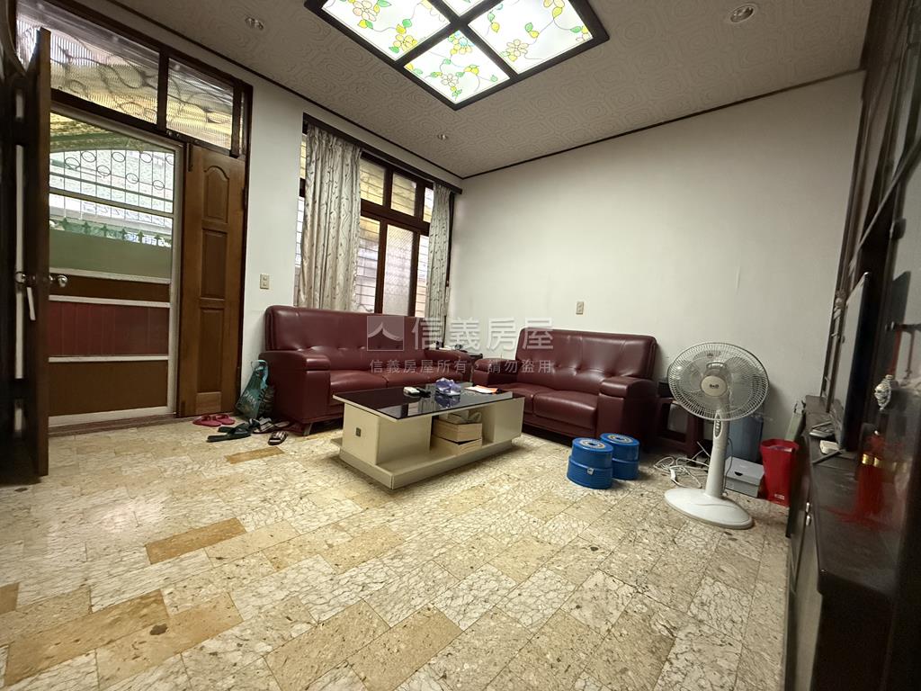 水萍塭公園｜靜巷美透天房屋室內格局與周邊環境