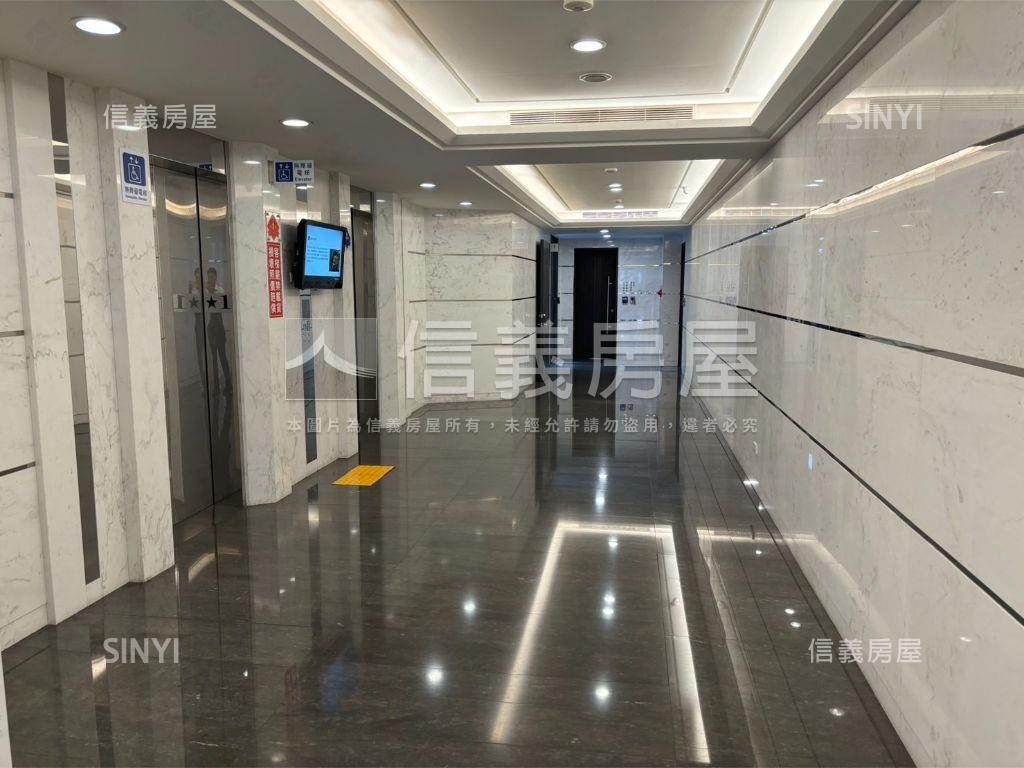 內科整棟企業總部房屋室內格局與周邊環境