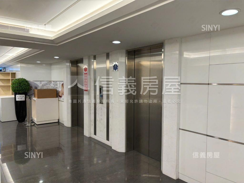 內科整棟企業總部房屋室內格局與周邊環境