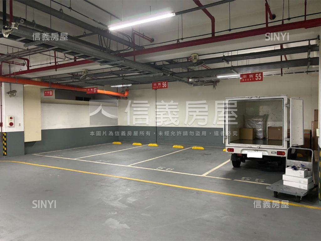 內科整棟企業總部房屋室內格局與周邊環境