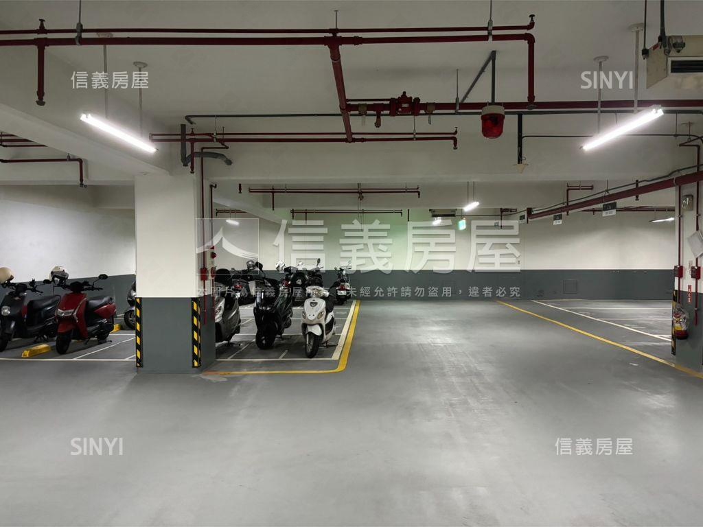 內科整棟企業總部房屋室內格局與周邊環境