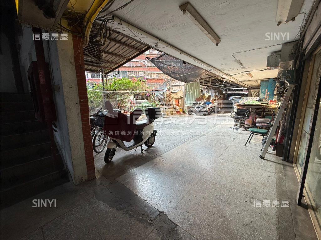 近未來廈安捷運站一樓房屋室內格局與周邊環境