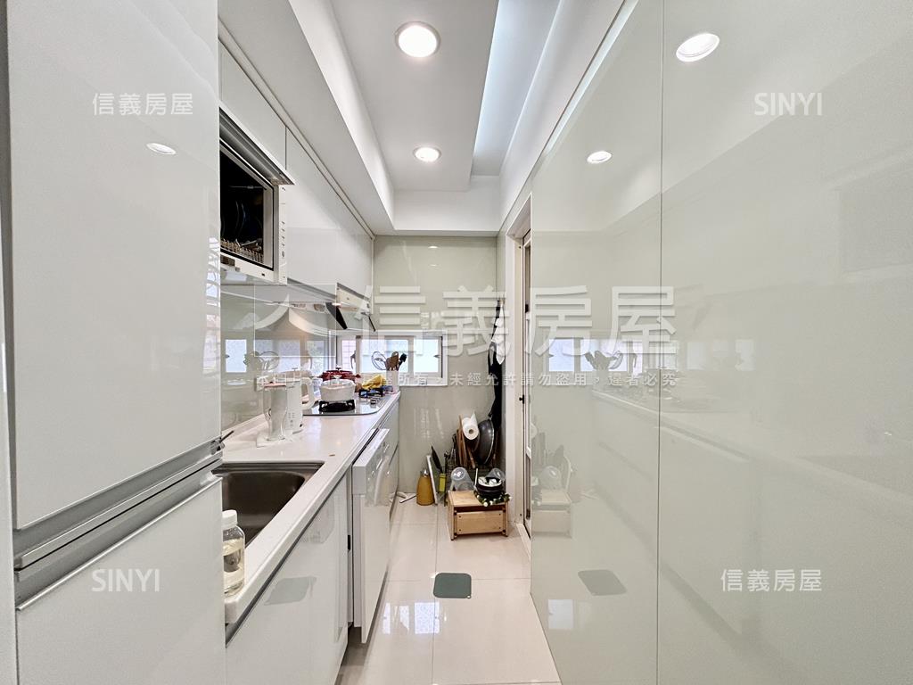 麗山國中精緻公寓房屋室內格局與周邊環境