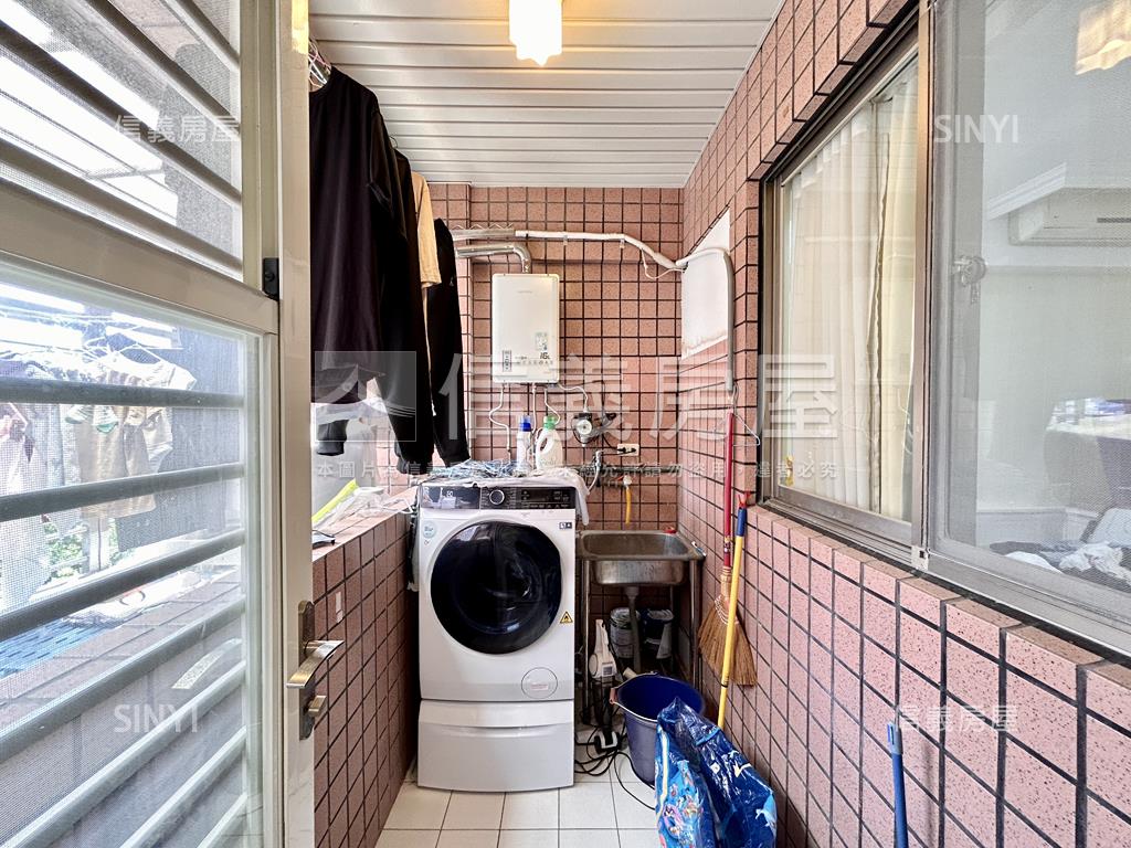 麗山國中精緻公寓房屋室內格局與周邊環境