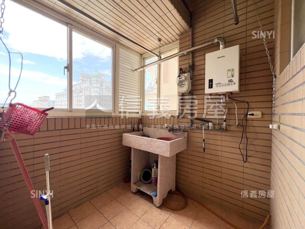 １８甲吉祥富貴大三房車位房屋室內格局與周邊環境