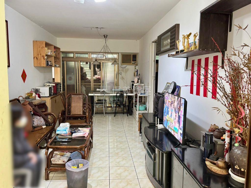 極品大同國小電梯四房房屋室內格局與周邊環境