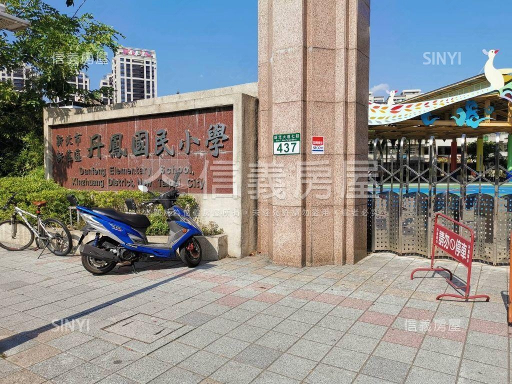 丹鳳國小邊間金店面房屋室內格局與周邊環境
