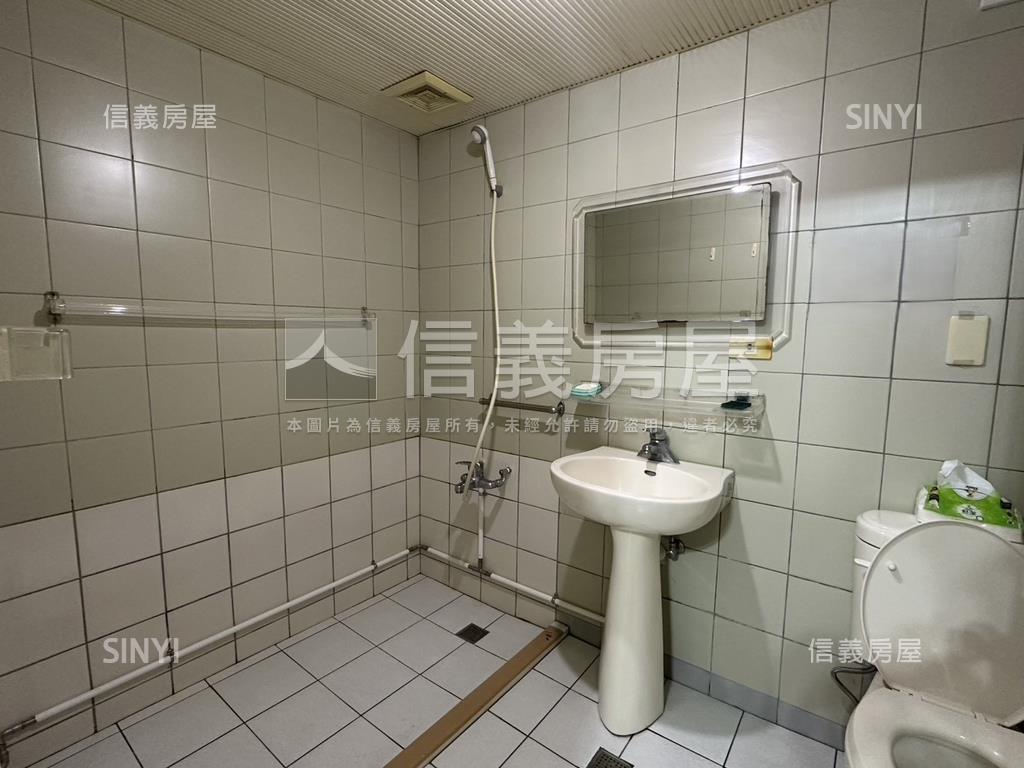 風雅頌一樓四房車位美屋房屋室內格局與周邊環境