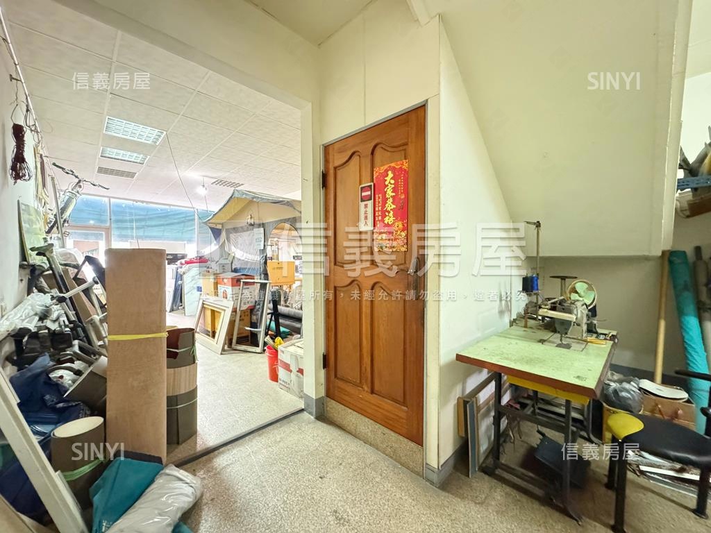 站前珍藏‧前後臨路金透店房屋室內格局與周邊環境