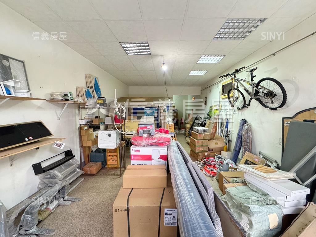 站前珍藏‧前後臨路金透店房屋室內格局與周邊環境