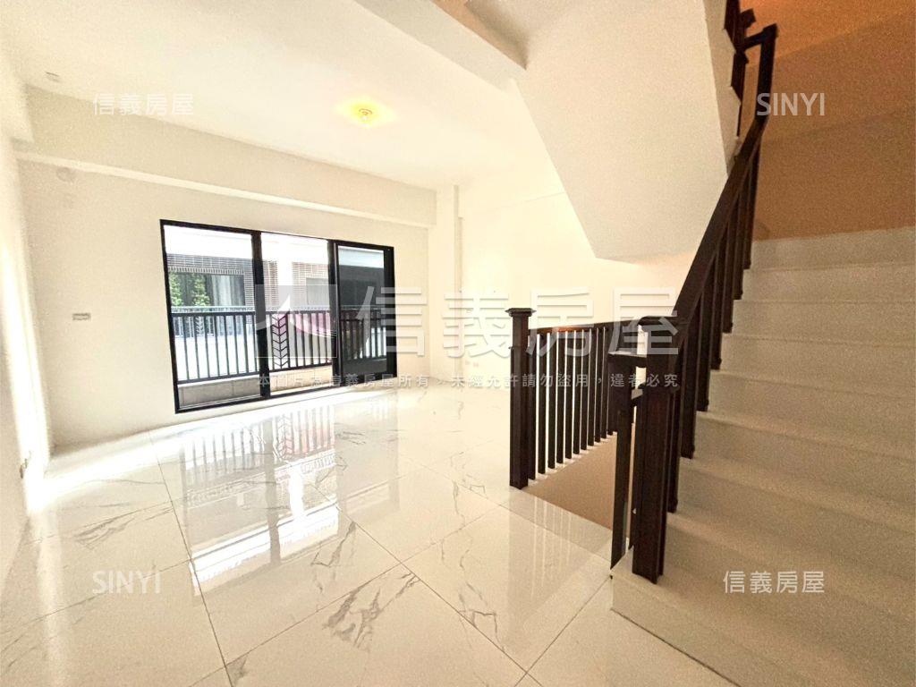 大學森全新未住美雙車墅房屋室內格局與周邊環境