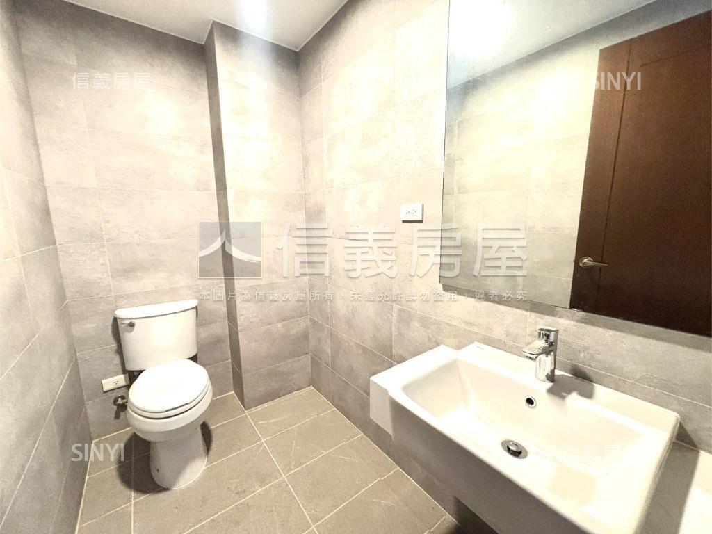 大學森全新未住美雙車墅房屋室內格局與周邊環境