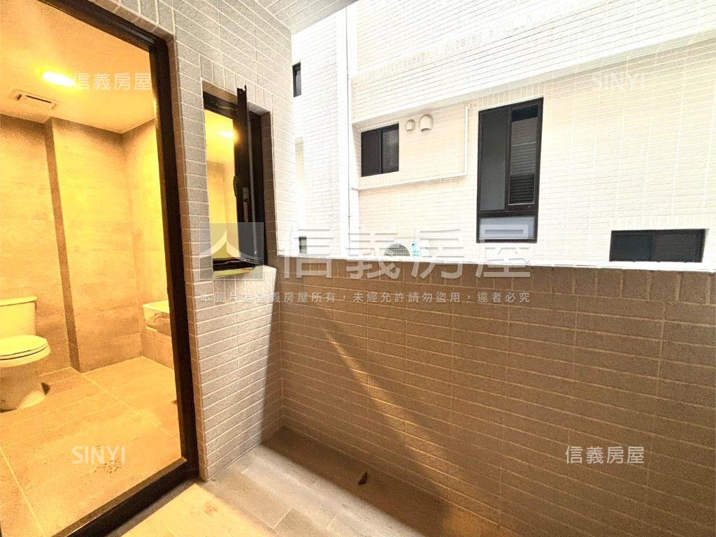 大學森全新未住美雙車墅房屋室內格局與周邊環境