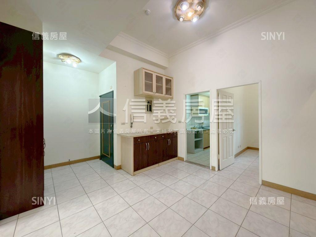 新視窗方正成家四房車位房屋室內格局與周邊環境