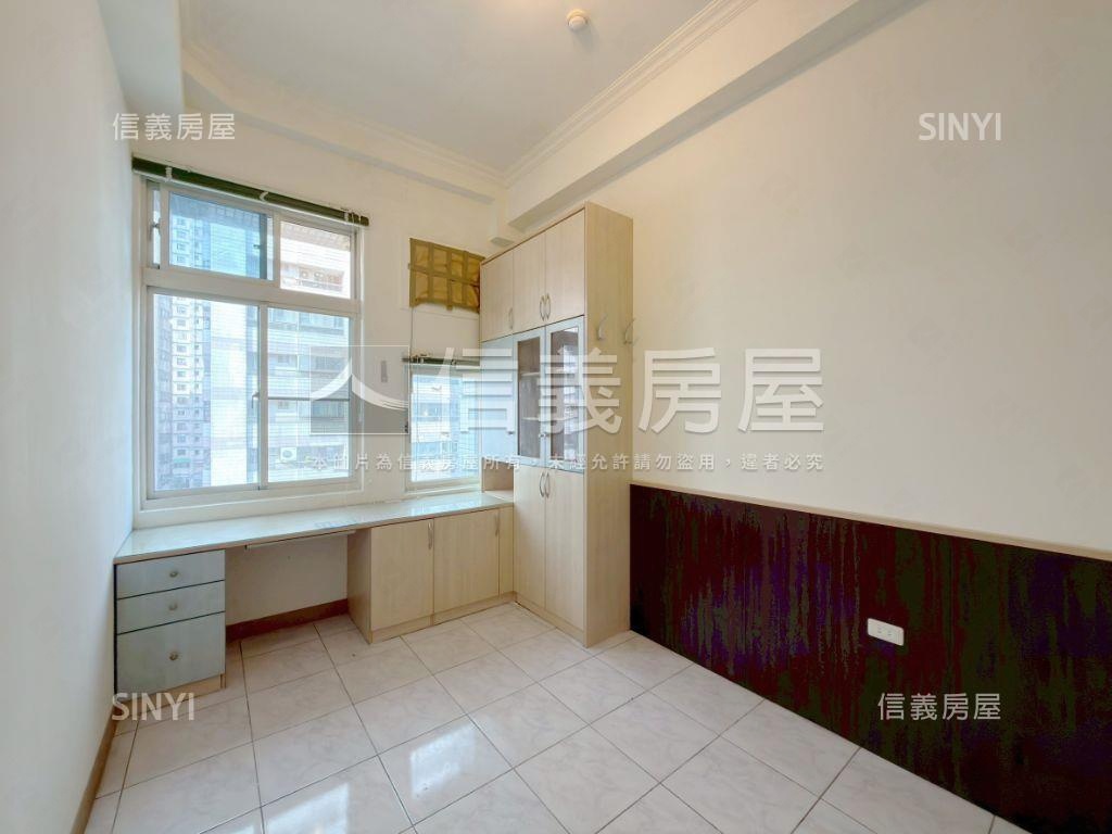 新視窗方正成家四房車位房屋室內格局與周邊環境