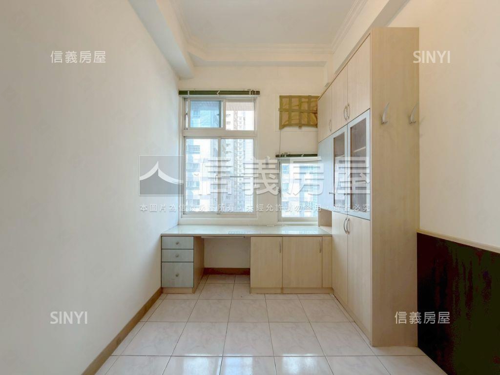 新視窗方正成家四房車位房屋室內格局與周邊環境