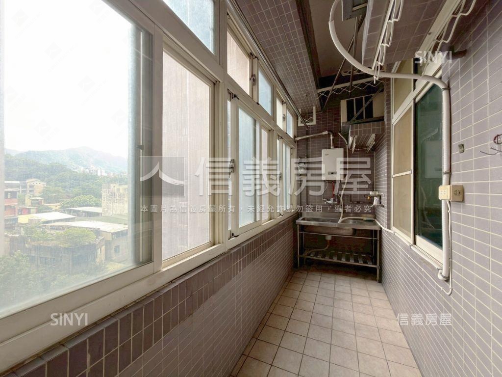 新視窗方正成家四房車位房屋室內格局與周邊環境