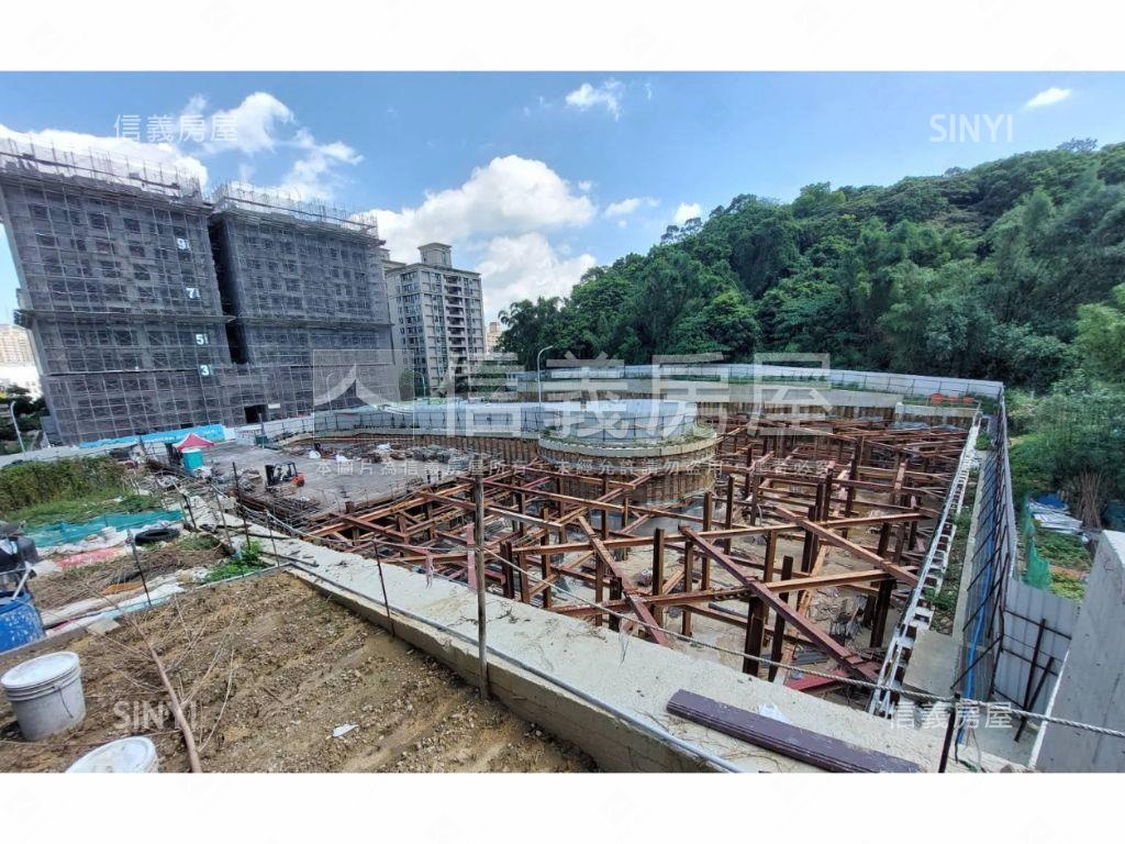 百川博硯珍稀綠意三房車位房屋室內格局與周邊環境