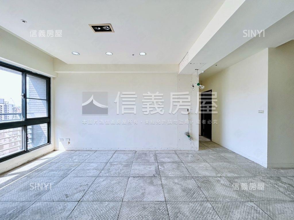 賴厝國小旁高樓三房車位房屋室內格局與周邊環境