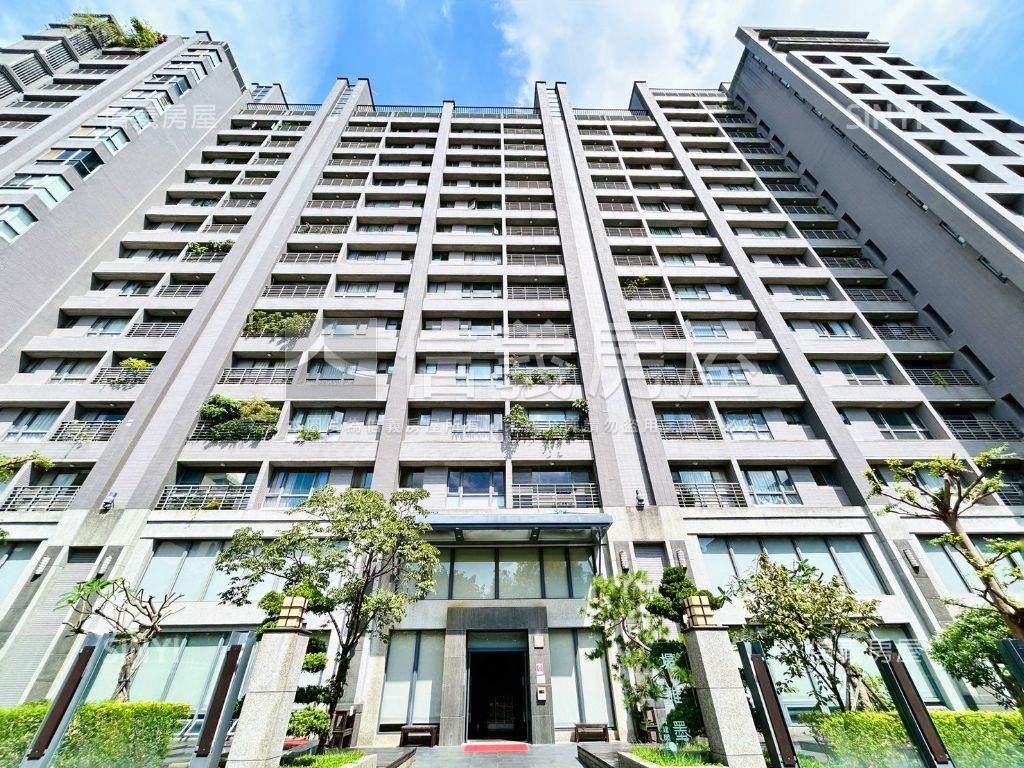 賴厝國小旁高樓三房車位房屋室內格局與周邊環境