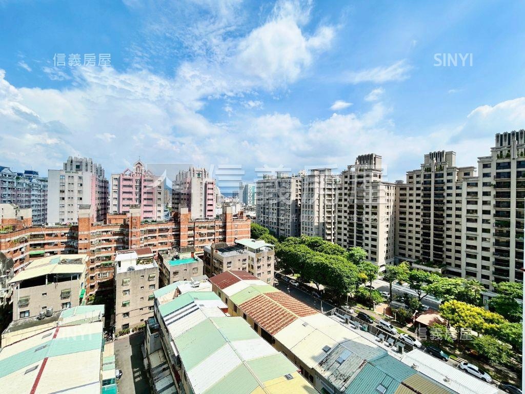 賴厝國小旁高樓三房車位房屋室內格局與周邊環境