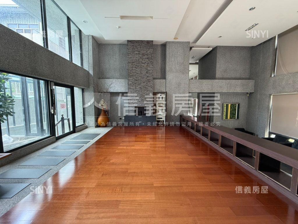 賴厝國小旁高樓三房車位房屋室內格局與周邊環境