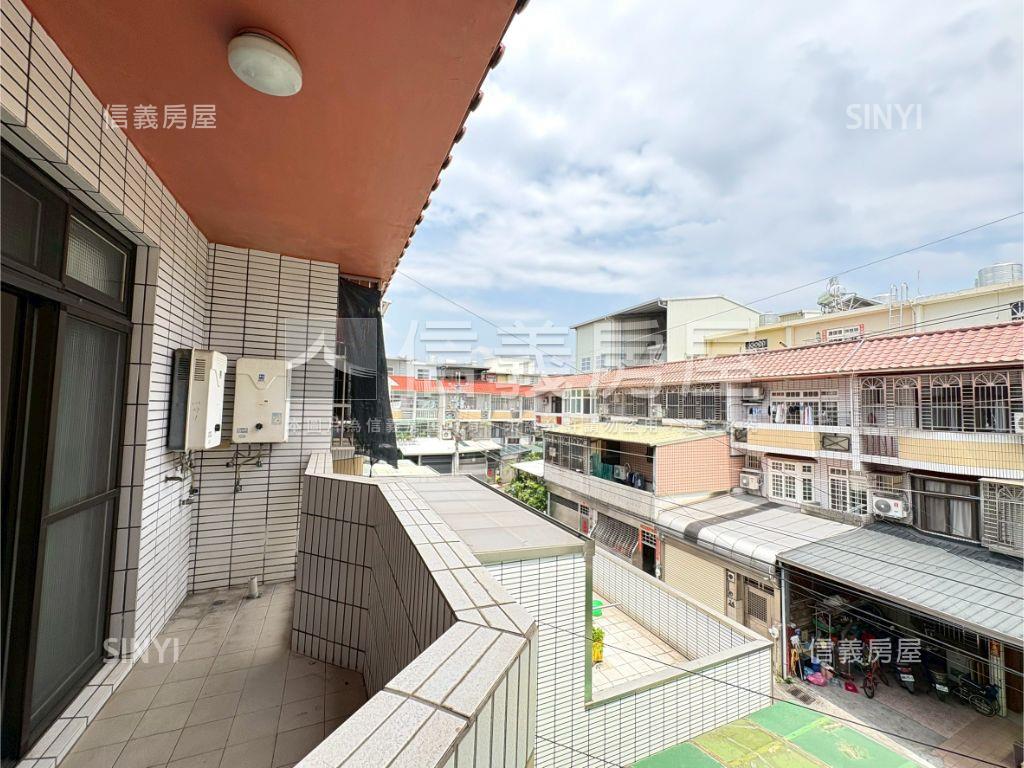 地約４５坪，臨路透天房屋室內格局與周邊環境
