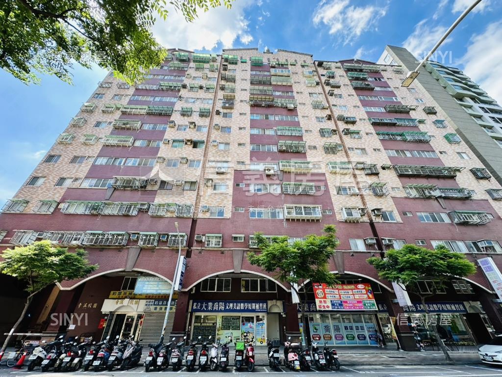 青溪校園兩房車位房屋室內格局與周邊環境