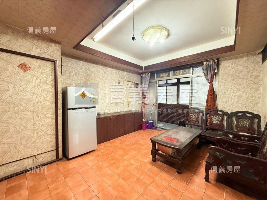 《推薦》三面採光公寓２樓房屋室內格局與周邊環境