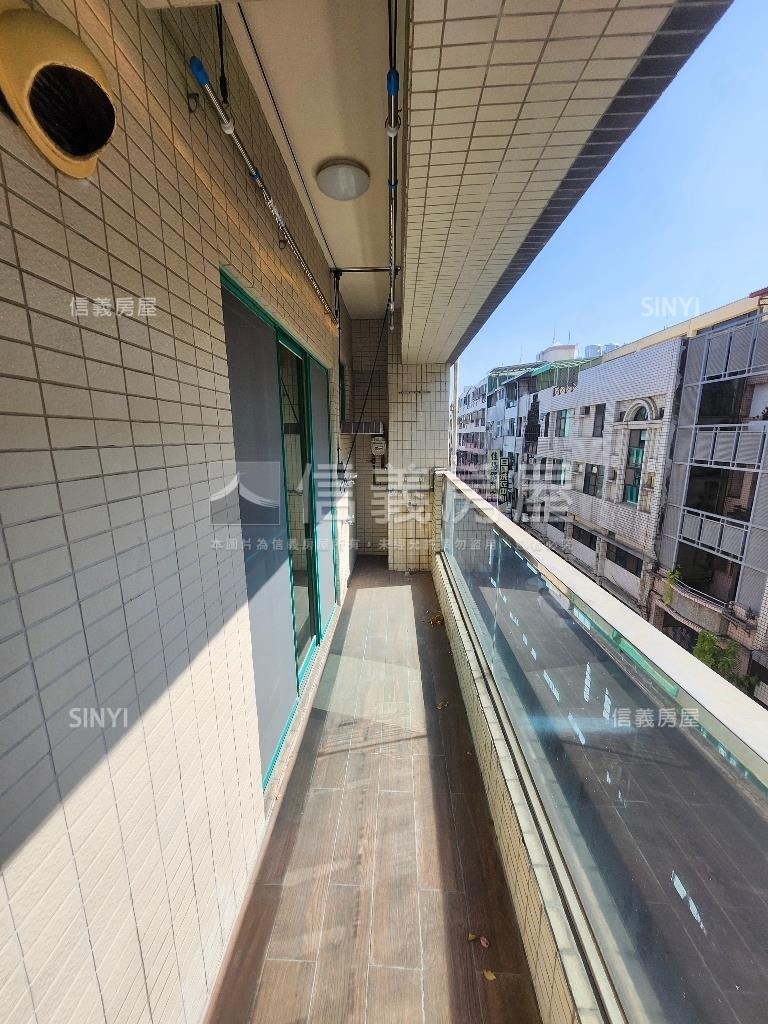 走路上學光灑三房車位房屋室內格局與周邊環境