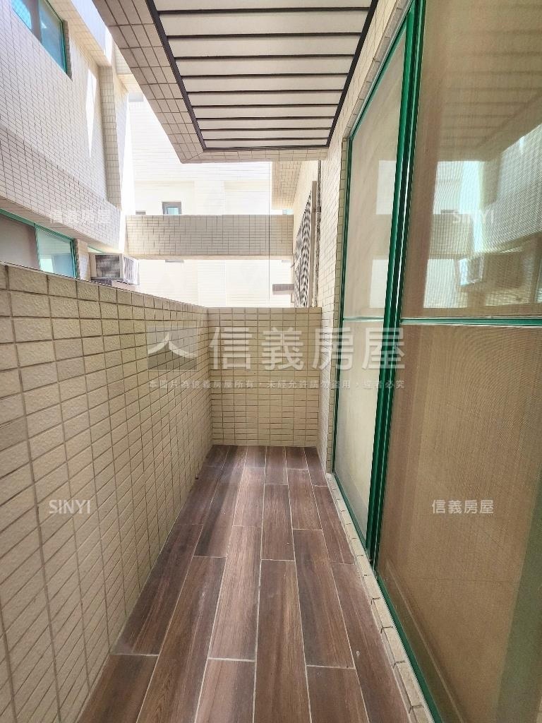 走路上學光灑三房車位房屋室內格局與周邊環境