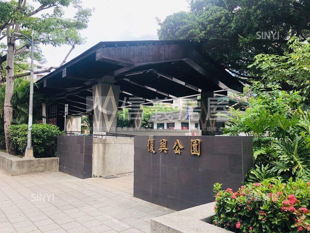 近捷運精緻美屋房屋室內格局與周邊環境