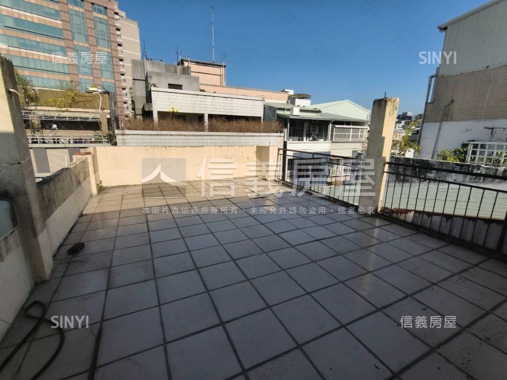 西區大地坪住店稀有釋出房屋室內格局與周邊環境