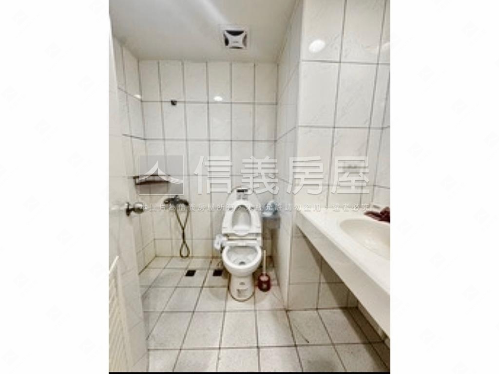 凱悅後棟美妝套房１５樓房屋室內格局與周邊環境