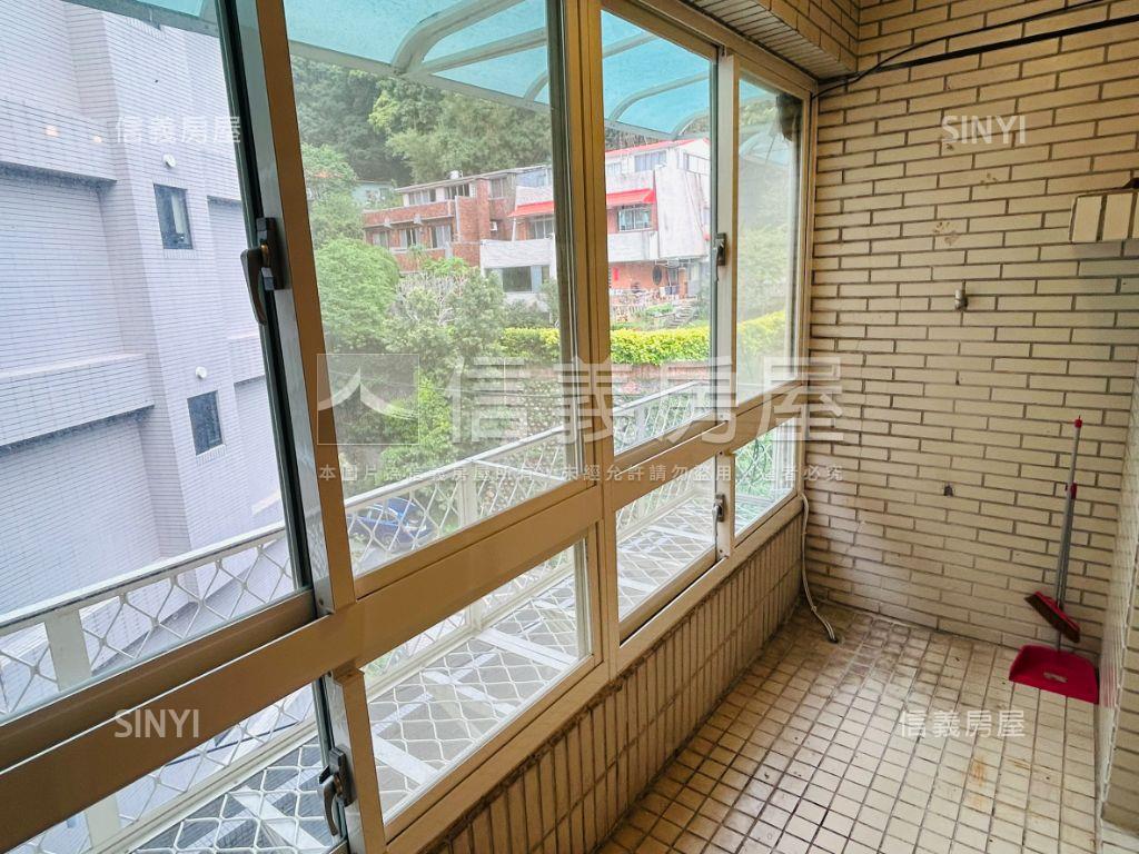 七段大空間五樓房屋室內格局與周邊環境