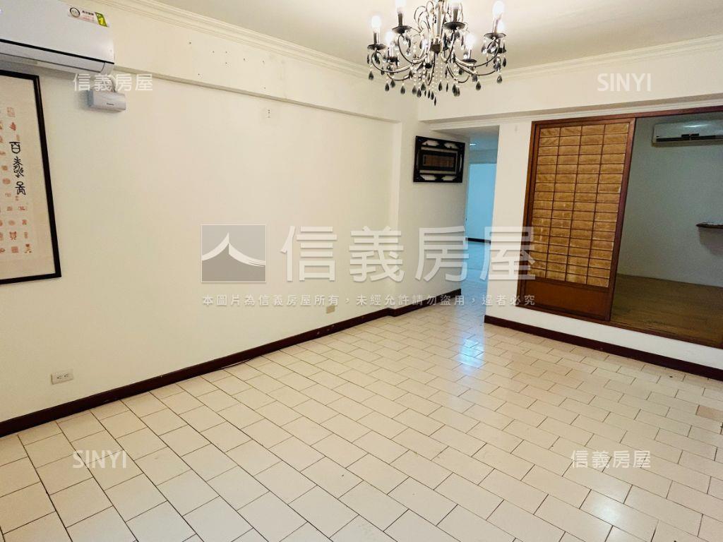 七段大空間五樓房屋室內格局與周邊環境