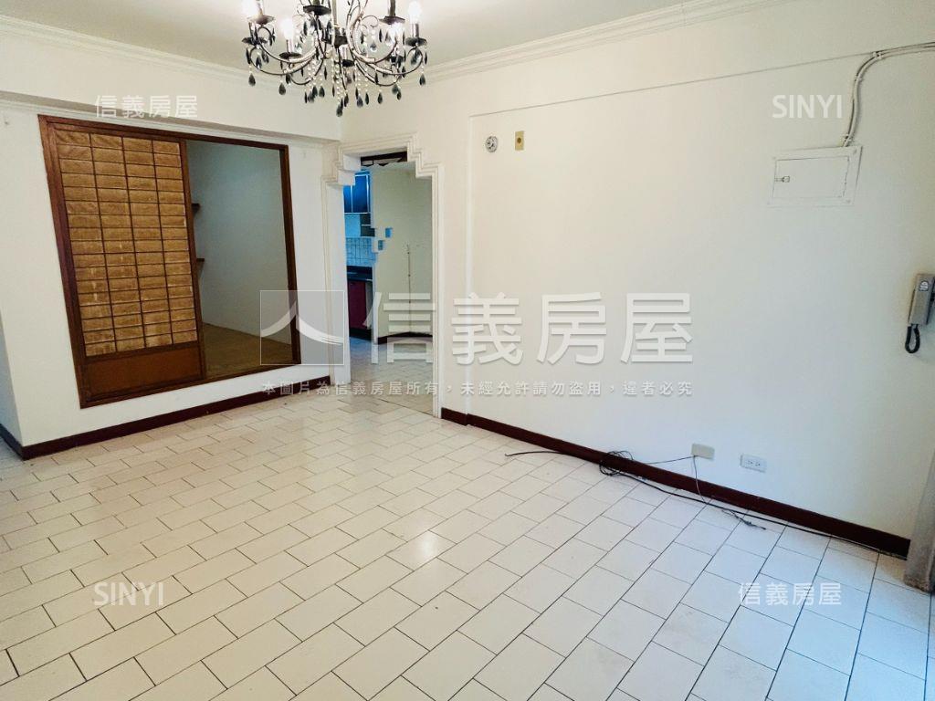 七段大空間五樓房屋室內格局與周邊環境