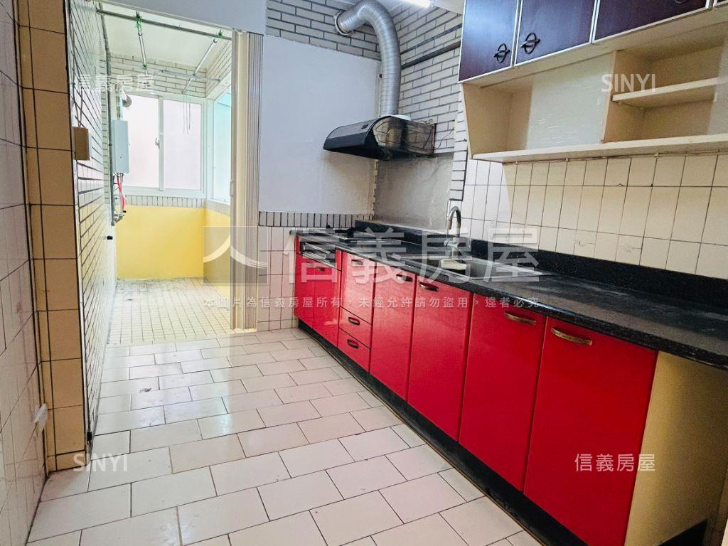 七段大空間五樓房屋室內格局與周邊環境