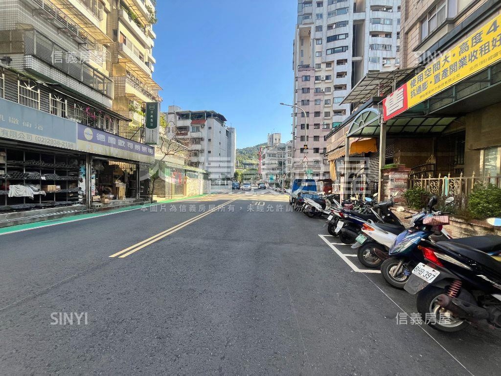 樟新面寬商用店辦含車位房屋室內格局與周邊環境