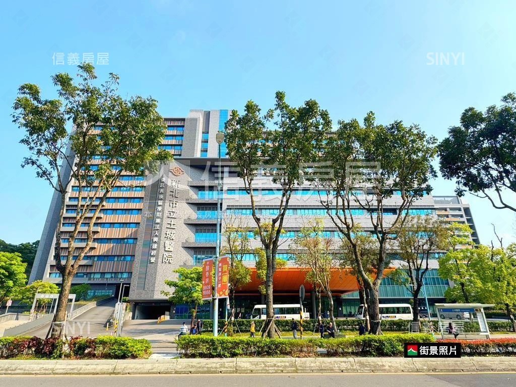 國美美德市２房２衛有車位房屋室內格局與周邊環境