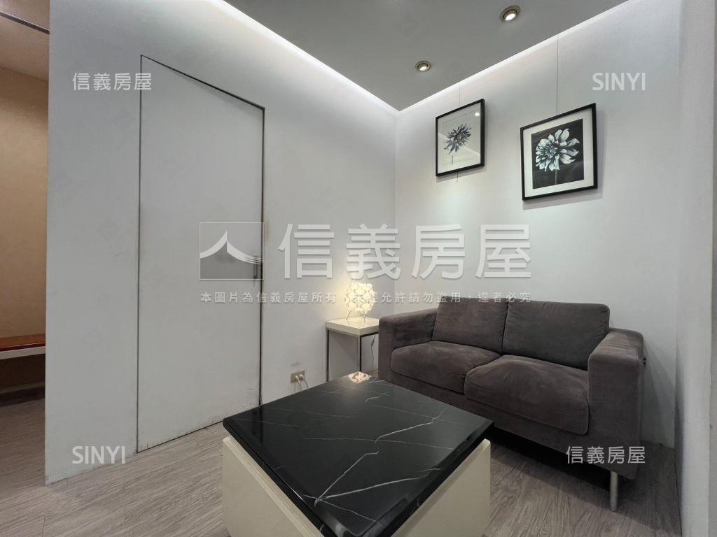 中正路人潮聚金店面房屋室內格局與周邊環境