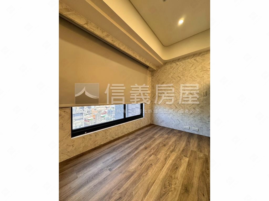 榮耀西門裝潢兩房可看屋房屋室內格局與周邊環境