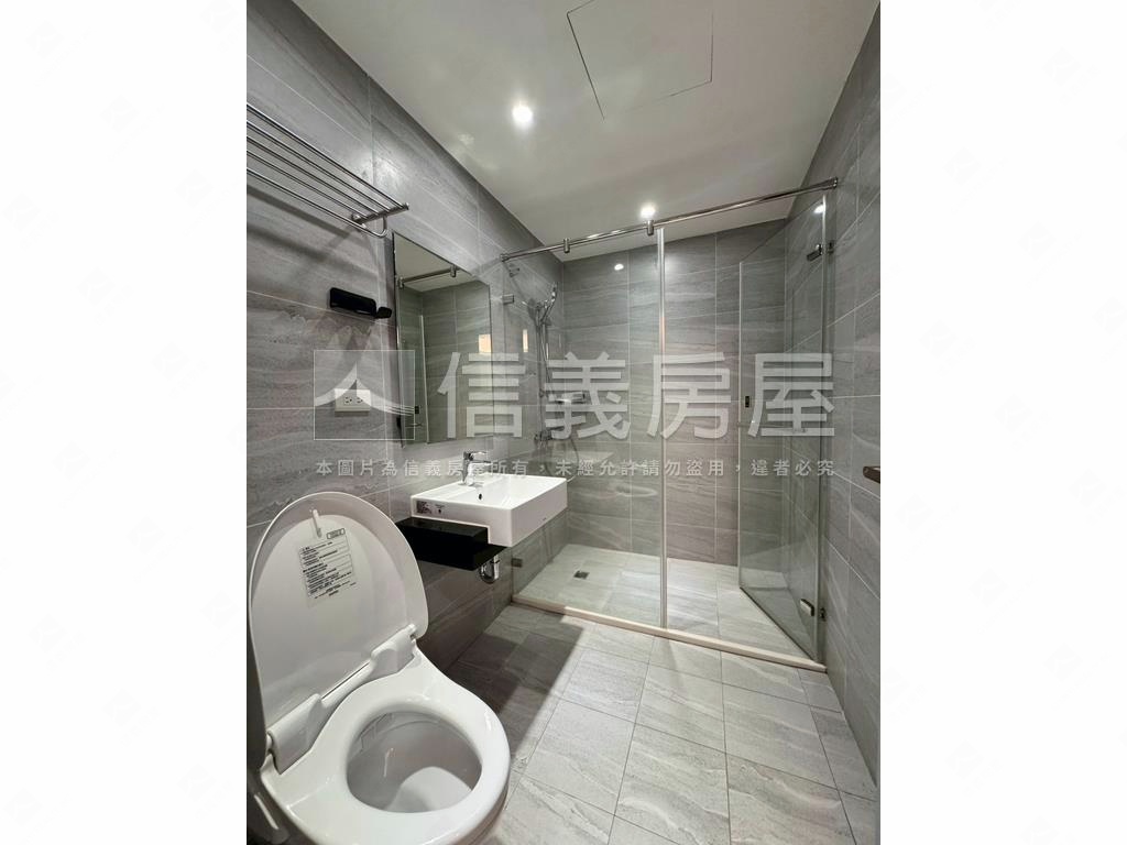 榮耀西門裝潢兩房可看屋房屋室內格局與周邊環境