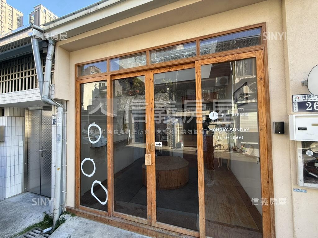 稀有低總價！精誠文創透店房屋室內格局與周邊環境