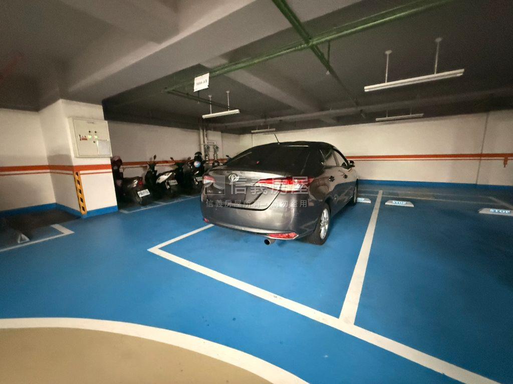稀有兩房車位戶房屋室內格局與周邊環境