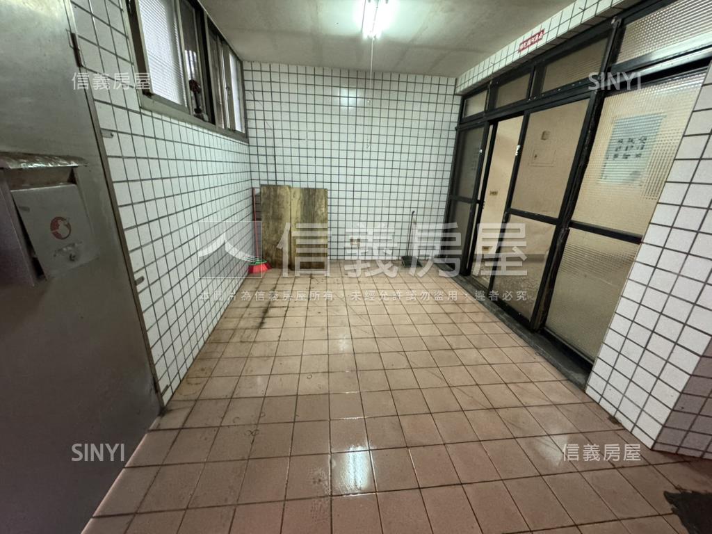 中和邊間方正公寓房屋室內格局與周邊環境