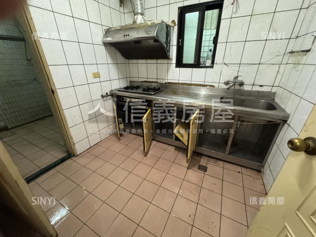 中和邊間方正公寓房屋室內格局與周邊環境