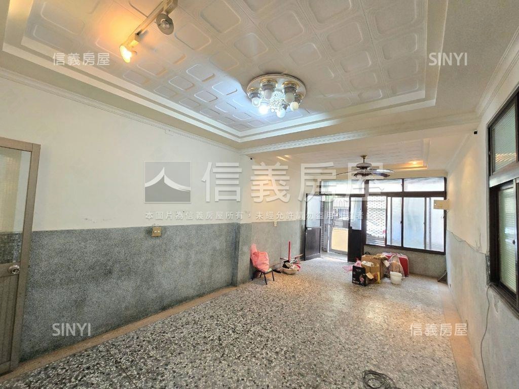 ❤大里區靜巷大地坪透天❤房屋室內格局與周邊環境