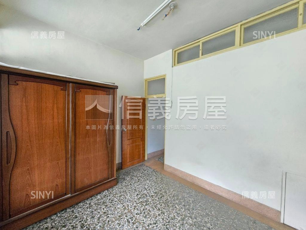❤大里區靜巷大地坪透天❤房屋室內格局與周邊環境